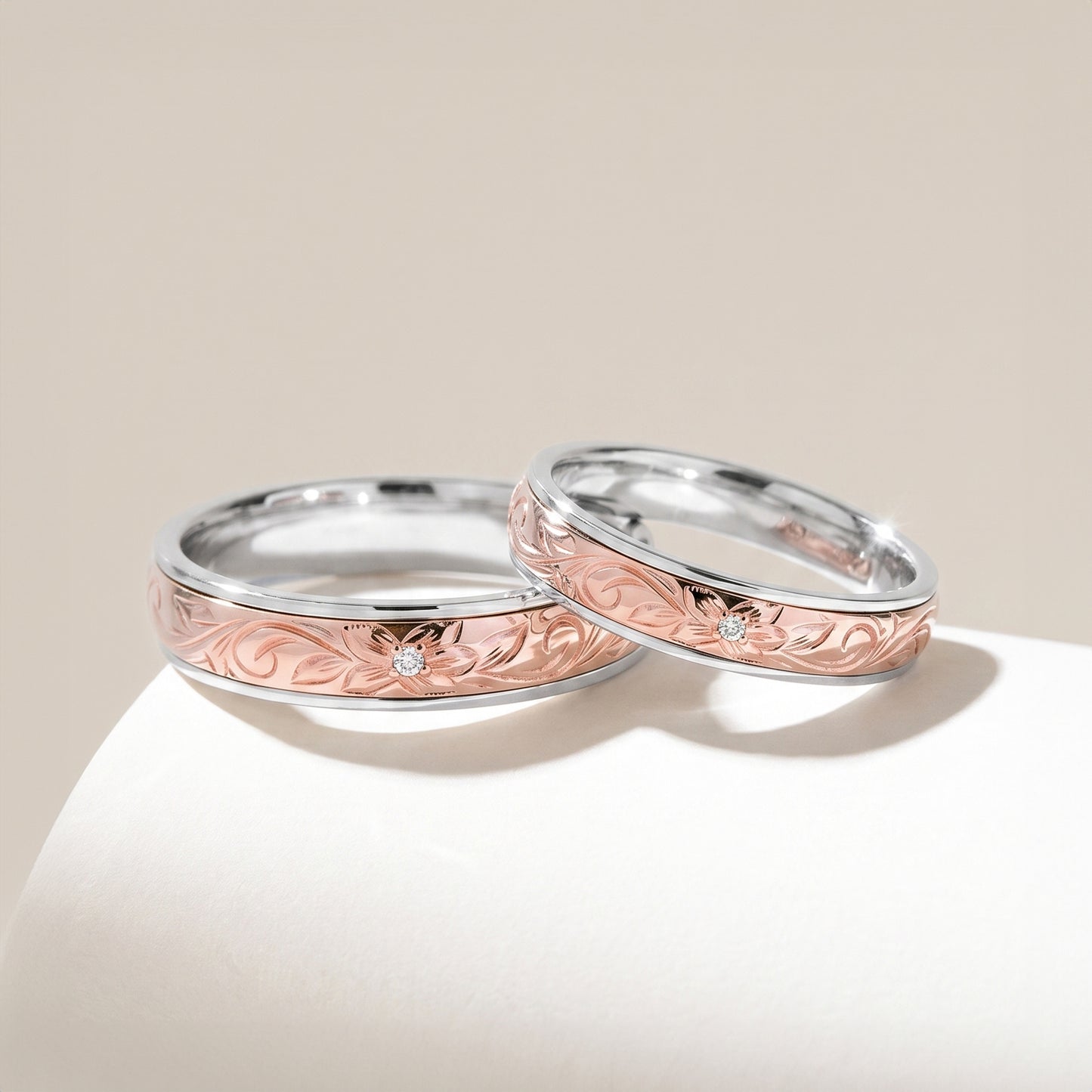 Cupid Jewellery® "Plumeria" wedding band set