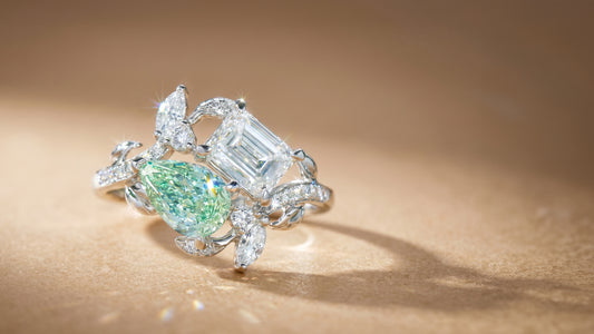 The Être Commission: A Bespoke Toi et Moi Ring with Natural & Green