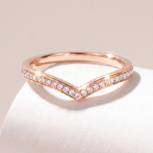 18 carat rose-gold classic tiara diamond ring