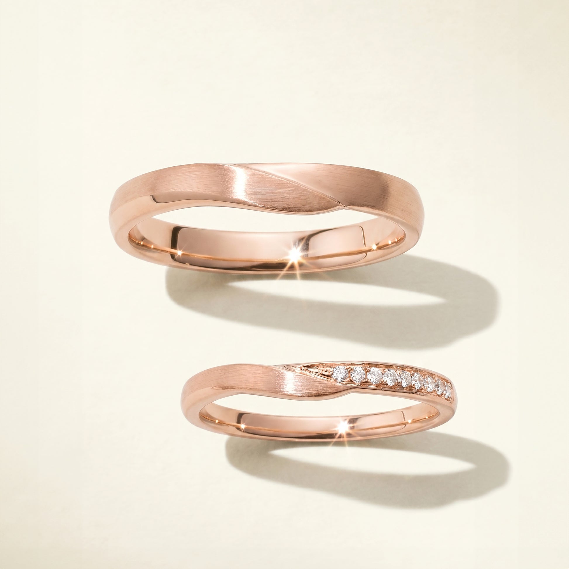 Cupid Jewellery® "Corolla" wedding band set