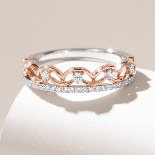 18 carat rose-gold Queen crown diamond ring