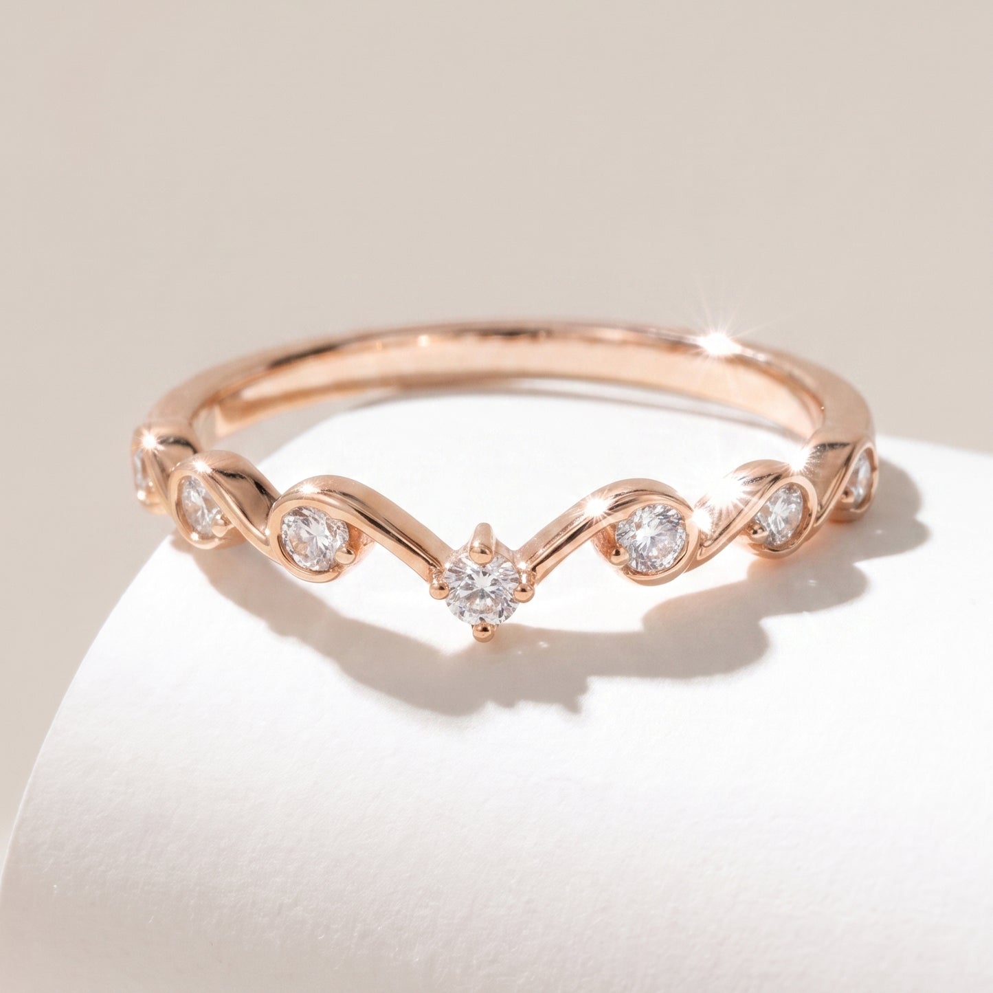18 carat rose gold V-band tiara ring